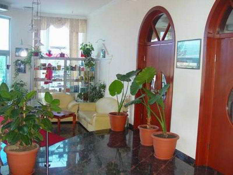 סטרוגה Hotel Diplomat מראה חיצוני תמונה