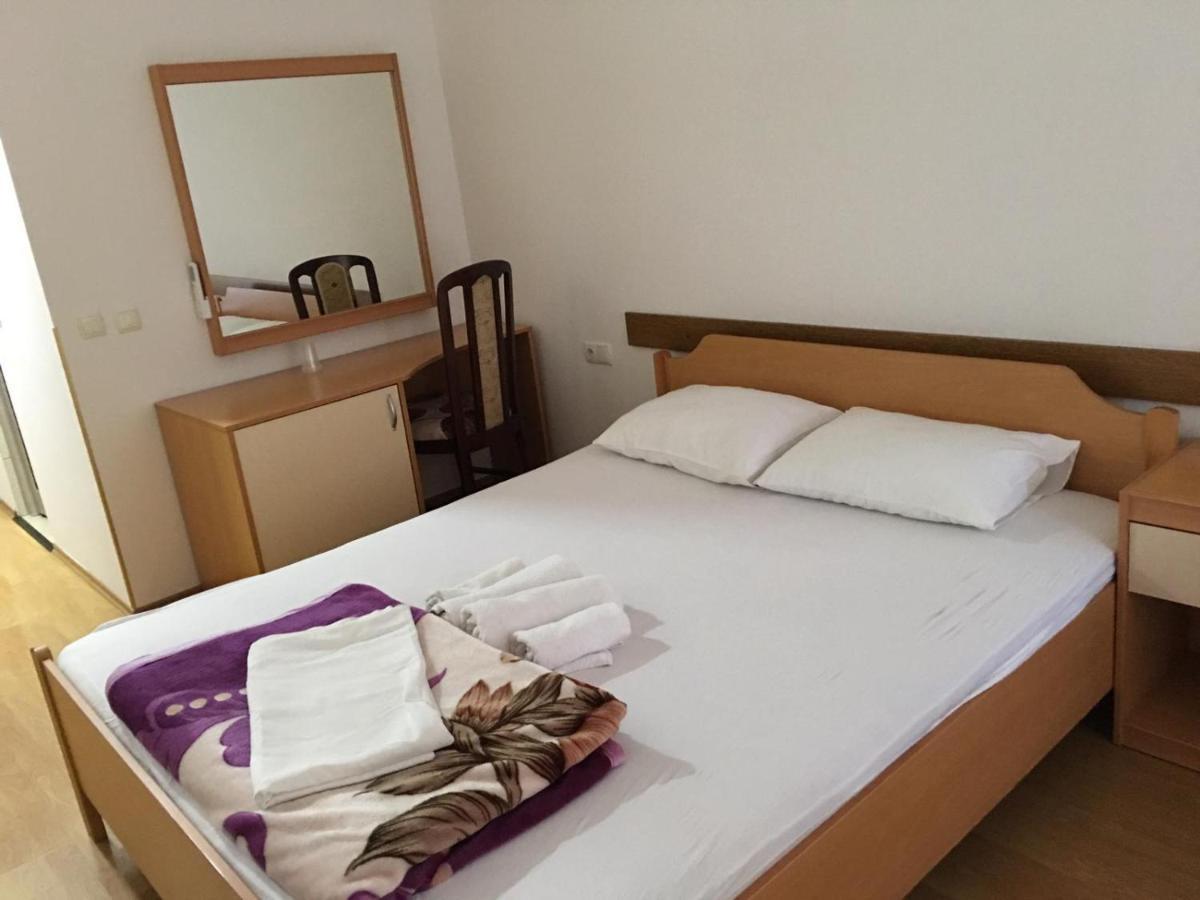 סטרוגה Hotel Diplomat מראה חיצוני תמונה