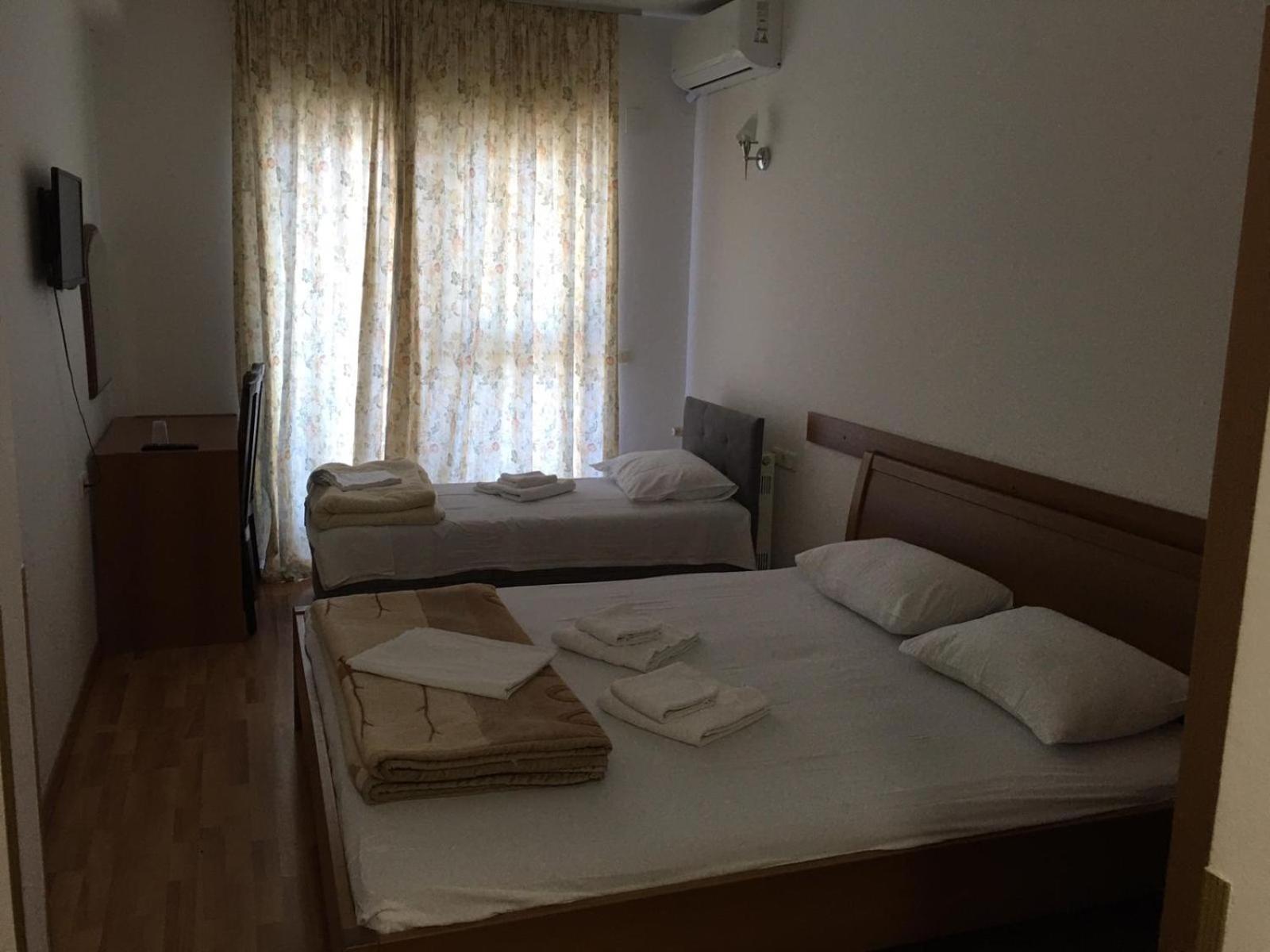 סטרוגה Hotel Diplomat מראה חיצוני תמונה